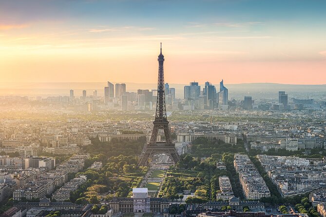 Eiffel Tower Dedicated Reserved Access Top or 2nd floor by lift - Where You Meet: 38 Av. de la Bourdonnais to the Eiffel Tower
