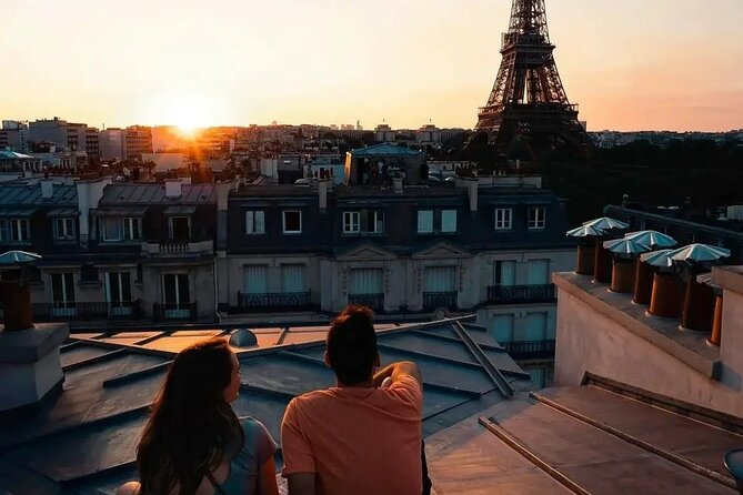 Eiffel Tower Guided Access up to the 2nd Floor or Summit by Lift - Live commentary: the value of a guide versus just having tickets