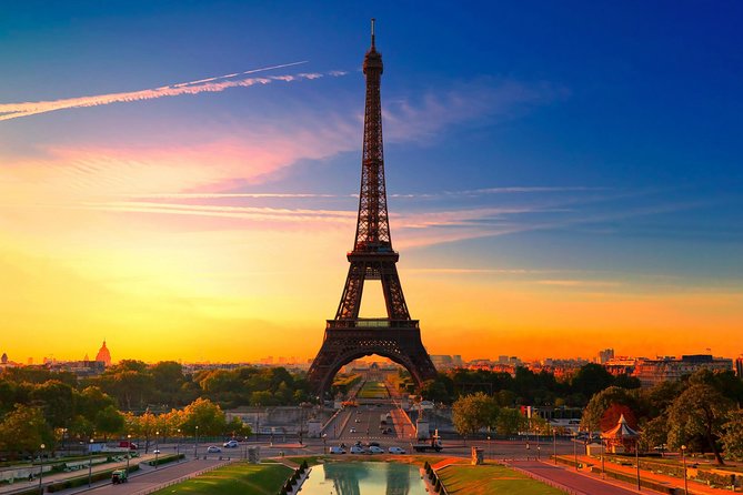 Eiffel Tower Lift Access with Optional Summit and Seine Cruise - Eiffel Tower with a live guide: the part that changes your visit