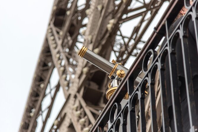 Eiffel Tower Summit Reserved Access Small Group Tour - Summit time: 360° views and Gustave Eiffel’s restored office