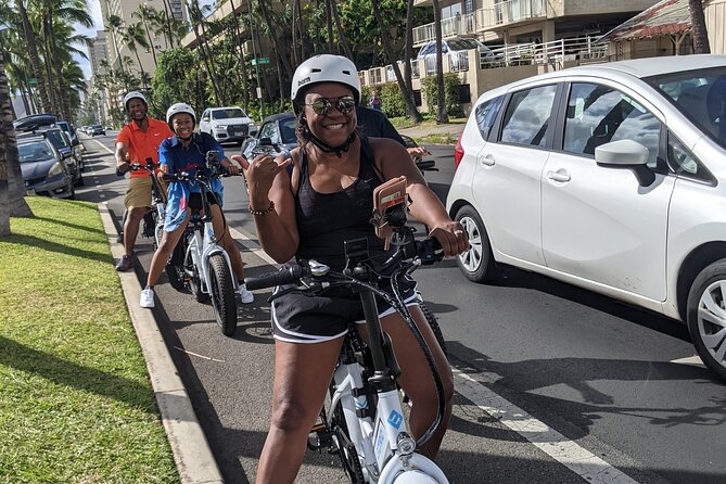 Electric Bike Ride & Manoa Falls Hike Tour - Stop 2: The Manoa Falls Hike You Can Actually Fit in