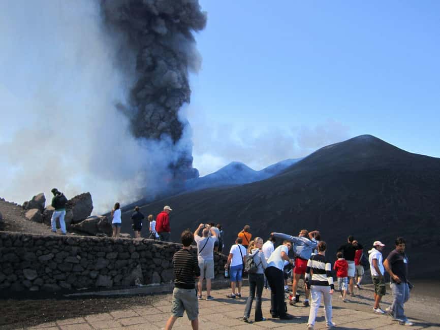Etna: Jeep excursion and hike suitable for everyone. Free shoes and jacket - The guided crater zone: hike time, lava views, and plants you can’t fake