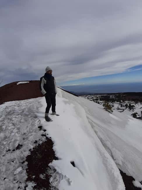 Etna: Jeep excursion and hike suitable for everyone. Free shoes and jacket - Timing and pacing: how the 4 hours fit together