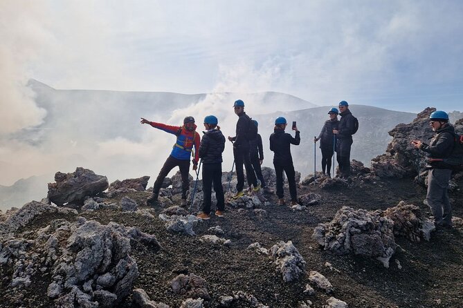 Etna North: Guided trekking to Summit volcano craters - The 8:00 start and the 4x4 transfer to 2,825 m