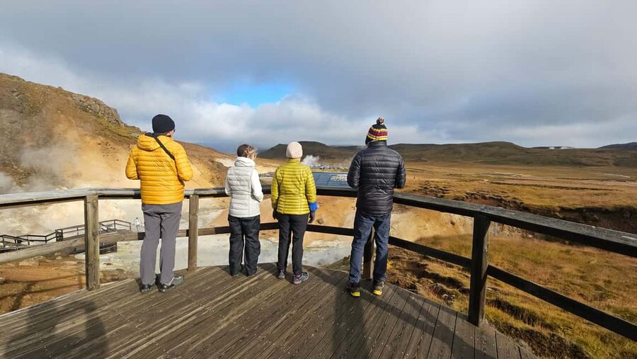 Fagradalsfjall Volcano Hike – Small Group with Local Guide - Small Group, Local Guides From Grindavík and Keflavík
