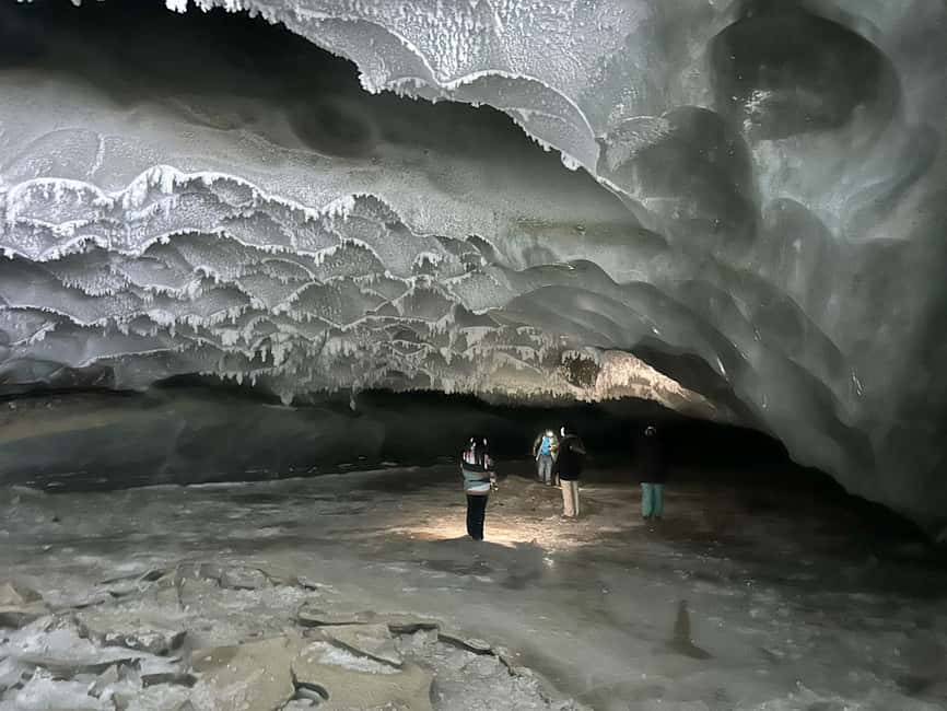 Fairbanks: Guided Snowshoe Hike to Castner Glacier Ice Cave - What to bring for cold, slow days (so you enjoy it)