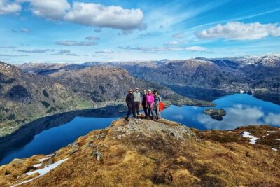 Fjord Hiking - Public tour - Meeting logistics: where to find your guide and what to do first