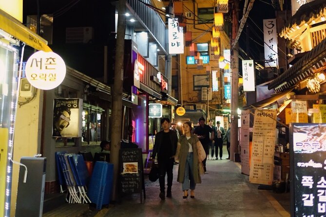 Fortress Night Hike & Snack at a Local Market - Market Snack Stop: Street Food That Feels Like You Found It Locally