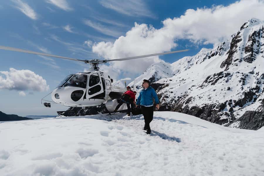 Franz Josef: 2.5 Hour Glacier Hike with Helicopter Transfer - Helicopter Hike on Franz Josef: Why This Is Worth the Splurge