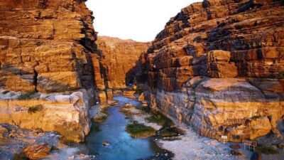 From Amman: Wadi Mujib Siq Trail Private Hiking Tour - 08:00 pickup and the drive to Mujib Bridge: comfort that buys you time