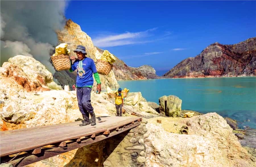 From Bali or Banyuwangi: Ijen Crater Sunrise Hike - Sunrise logistics: Bali vs Banyuwangi pickup that actually makes sense
