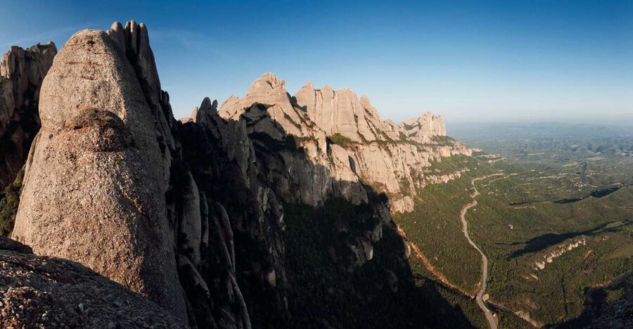From Barcelona: Montserrat Full-Day Trip with Guided Hike - Getting There From Barcelona Without Burning Your Whole Day