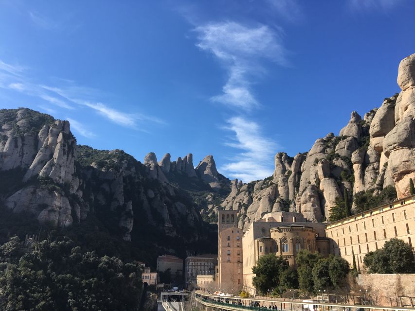 From Barcelona: Montserrat Full-Day Trip with Guided Hike - Santa Maria de Montserrat: More Than a Quick Photo Stop