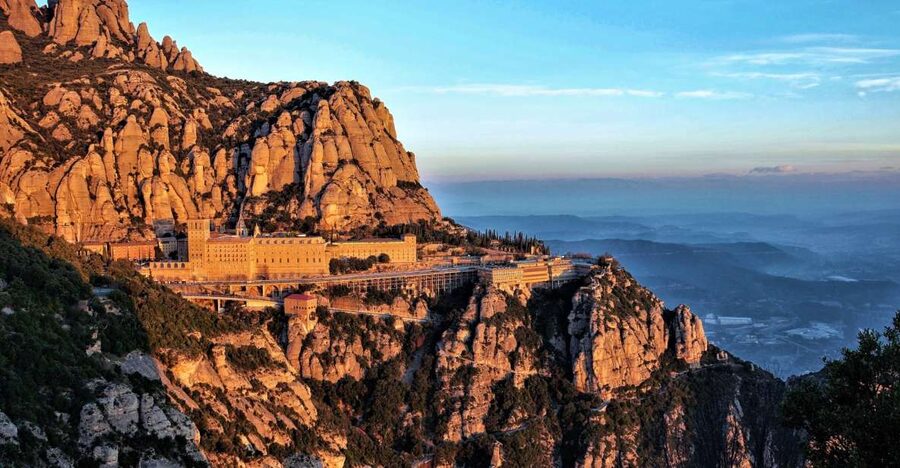 From Barcelona: Montserrat Monastery, Easy Hike, Cable Car - What to bring: shoes, layers, and a small food plan