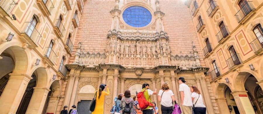 From Barcelona: Montserrat Monastery & Scenic Mountain Hike - Why this Montserrat day trip works better than DIY