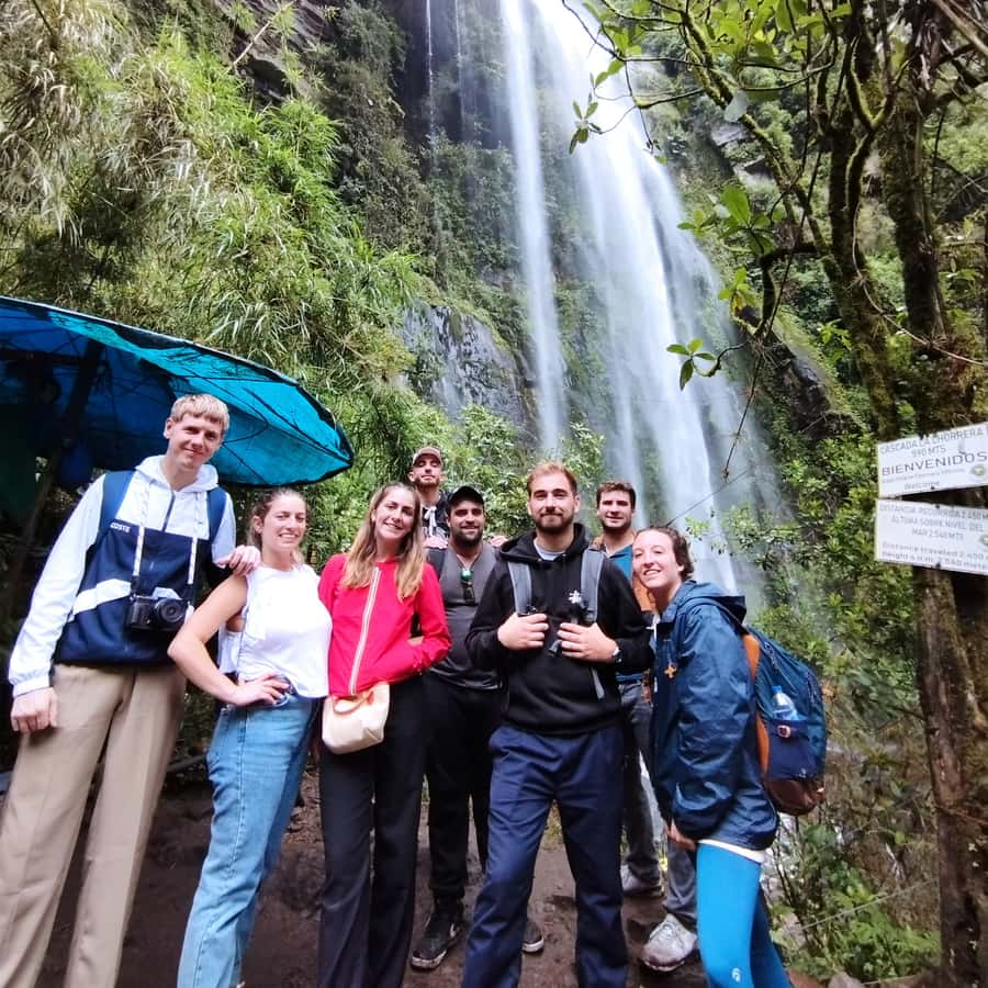 From Bogota: La Chorrera Waterfall Guided Hike - Snacks, food stops, and what to plan for
