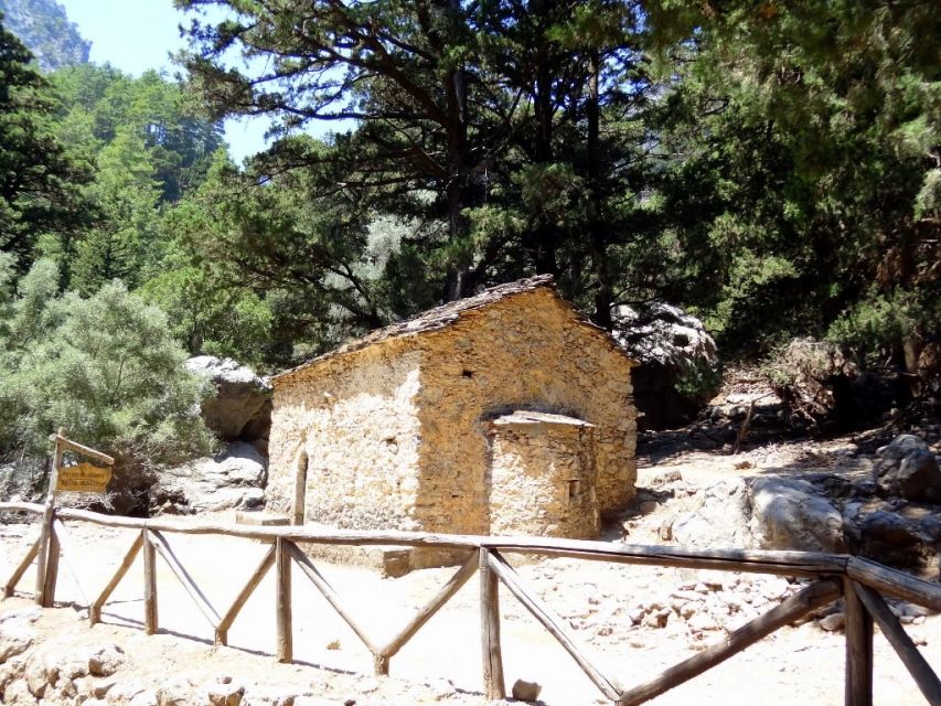 From Chania/Rethymno: Samariá Gorge Guided Hike with Pickup - Ferry to Sougia and the ride home: the logistics that save your day