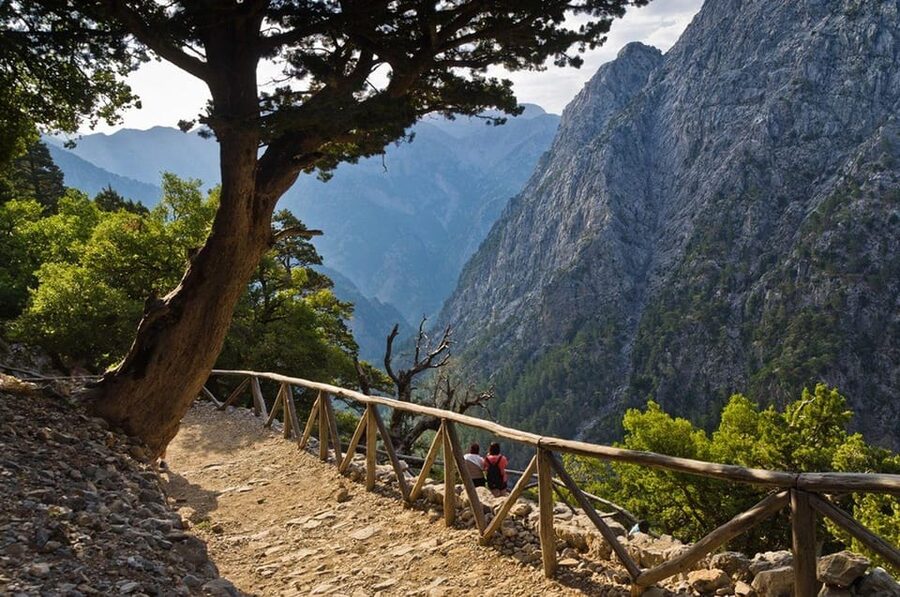 From Chania: Samaria Gorge with Professional Hiking Guide - Samaria Gorge’s Best Trick: Turning Hard Work Into a Sea Finish