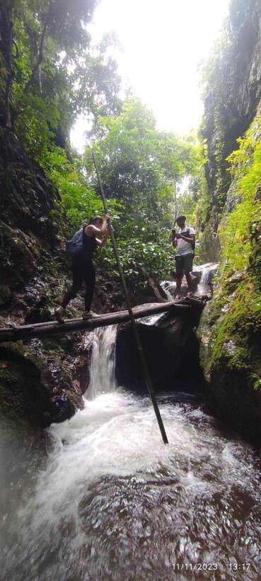 From Chiang Mai: Doi Saket Hiking Tour with Lunch - Lunch in the Jungle: More Than Food, It’s Part of the Lesson