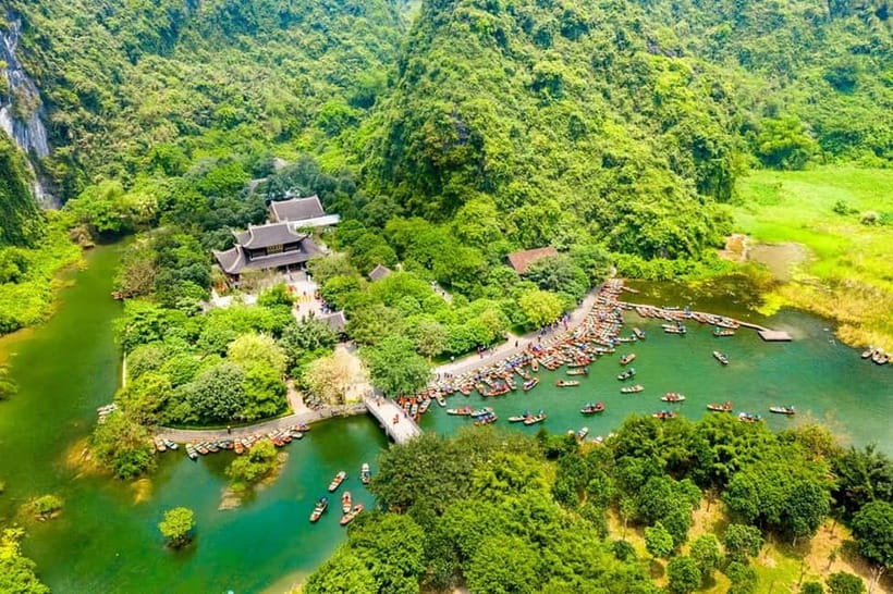 From Hanoi: Ninh Binh Boat Ride, Mua Cave Hike, Temple Visit - Picking the Right Option: Shared, VIP, or Private