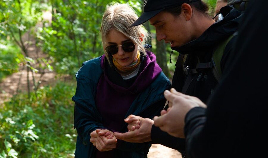 From Helsinki: Magical Taiga Hike in Liesjärvi National Park - The first 2-hour forest walk: learning to see the taiga