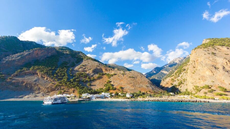 From Heraklion: Samaria Gorge & Agia Roumeli Hiking Day Trip - Plateau of Omalos: the calm before the downhill grind
