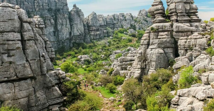 From Malaga: Torcal de Antequera Hiking Tour - Entering El Torcal de Antequera: strange rocks, clear explanations