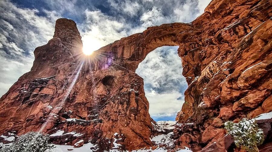 From Moab: Arches National Park 4x4 Drive and Hiking Tour - Who should book this and who should skip it