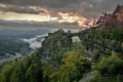 From Prague: Bohemian & Saxon Switzerland Small-Group Hike - Pravčická Gate and Sokolí hnízdo: hiking to Europe’s biggest sandstone arch