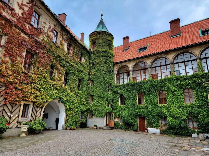 From Prague: Hike, Castle and Brewery in Bohemian Paradise - Castle Views and the Old Tower: Why That Last Stop After Lunch Works