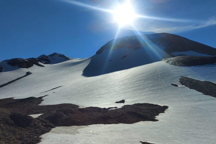 From Reykjavik: Kerlingarfjöll Hiking Day Tour - Guides and the human factor: the difference-maker on Iceland days