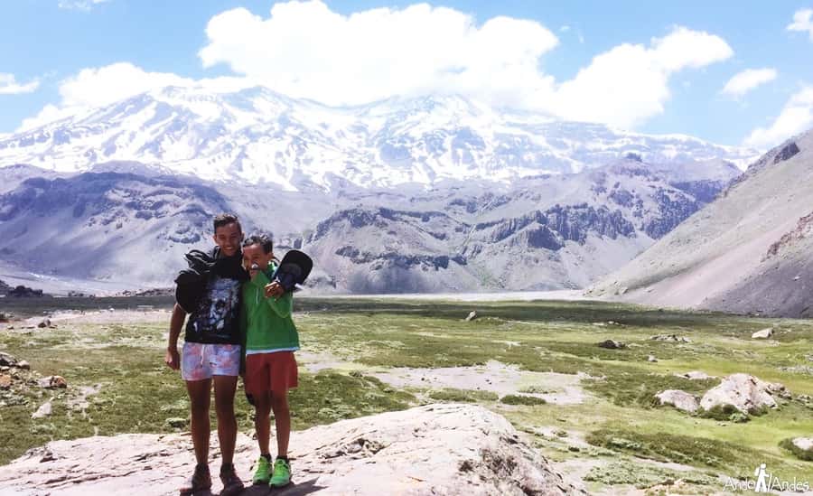 From Santiago: Cajón del Maipo and Volcán San José Hike 8K - What to Bring (Cold Wind, Strong Sun, and Real Walking Shoes)