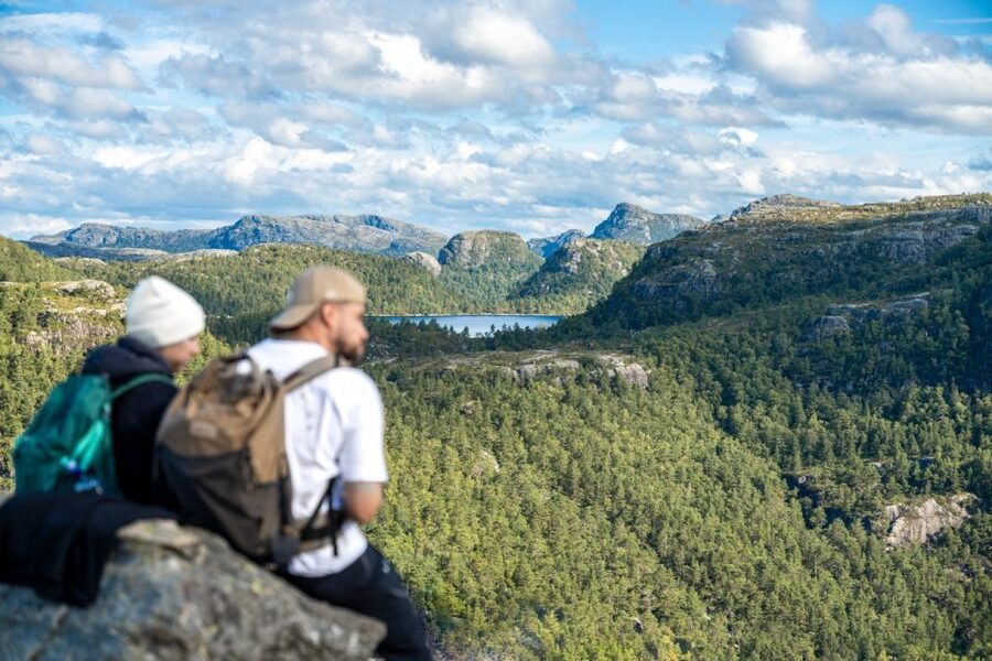 From Stavanger: Pulpit Rock Guided Hike with Pickup - Trail tips that will actually help
