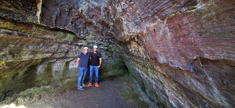 From Syracuse: Mount Etna Guided Morning Hike & Food Tasting - Practical tips that make the tour easier (and better)