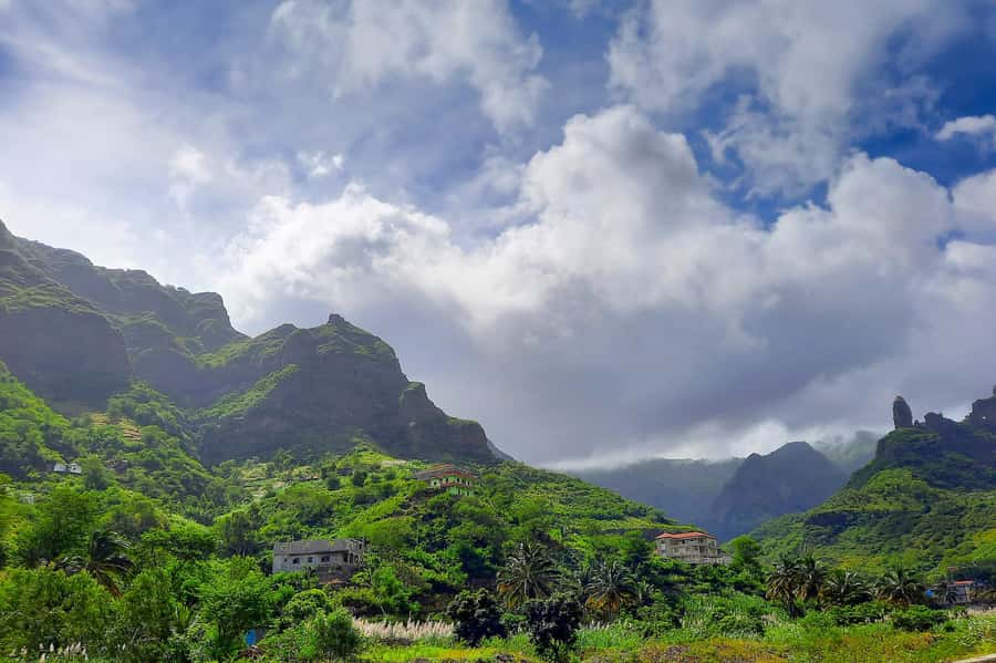 From Tarrafal: Serra to Principal Hike & Lunch with locals - What to bring (so the hike feels fun, not stressful)