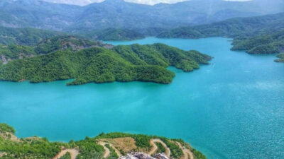 From Tirana: Bovilla Lake & Gamti Mountain Hiking Trip - Bovilla Lake and the lakeshore walk: where the day turns calm