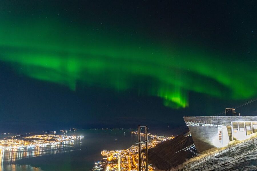 From Tromsø: Evening Fjellheisen Snowshoe Hike and Cable Car - Tromsø to Fjellheisen: the quick transfer that sets the mood