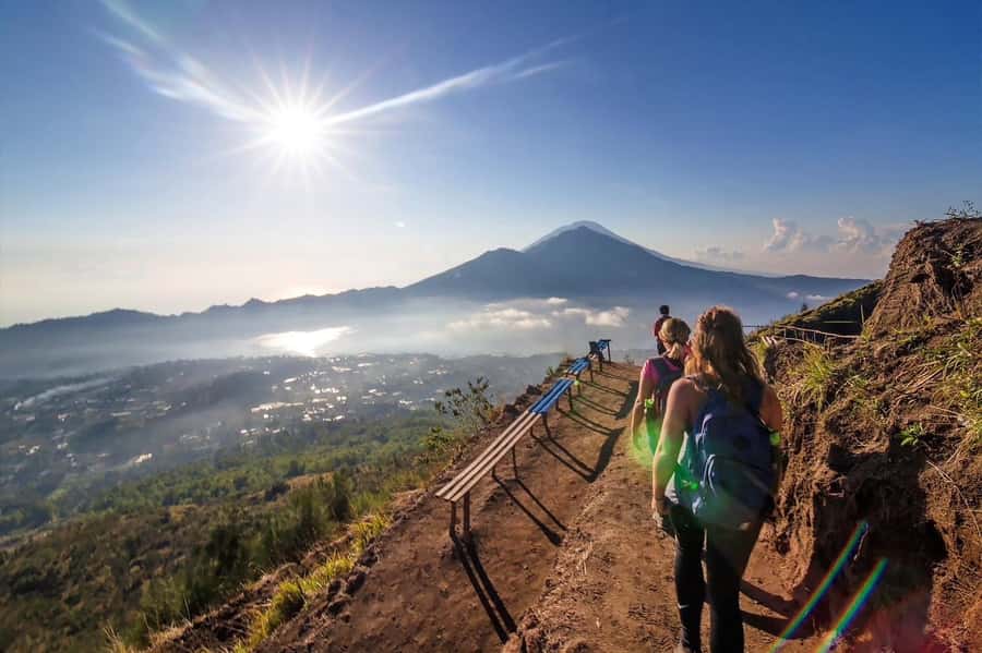 From Ubud: Mount Batur Hiking - The Early Ride and Meeting Up: What a Smooth Start Looks Like