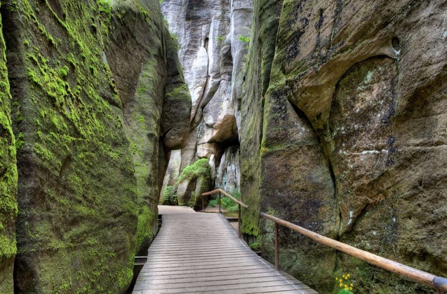 From Wroclaw: Hiking Trail in Rock City Adrspach - Timing the Loop and the “Mouse Hole” Exit