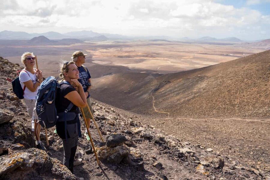 Fuerteventura: volcanic hike to the crater edge - The 5-hour flow: pickup, van ride, hike, and return