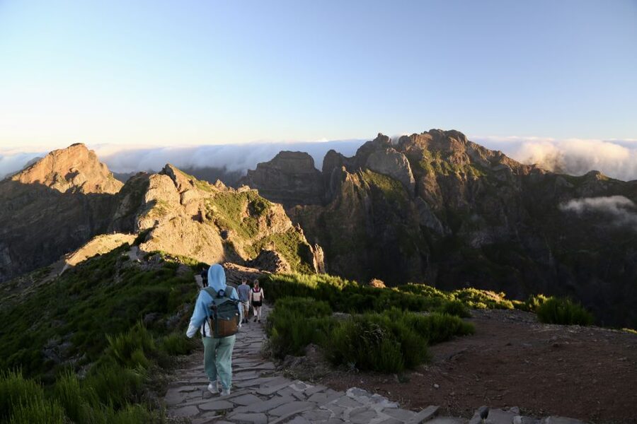 Funchal: Pico do Arieiro & Pico Ruivo Hiking Transfer - The main act toward Pico Ruivo (PR1): big views, steep sections, and real stamina