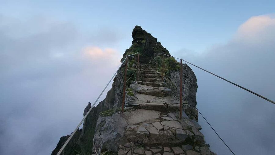 Funchal: Pico do Arieiro & Pico Ruivo Hiking Transfer - Pacing a 10 km mountain hike: your best strategy for enjoying it
