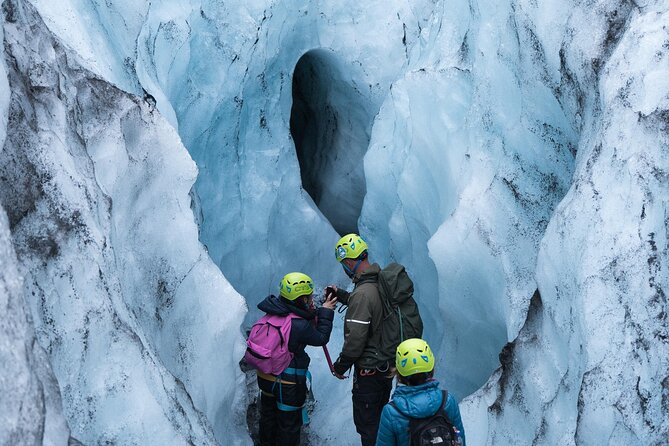 Glacier Hike Experience on Sólheimajökull - Meet on location - Gear moment: crampons, ice pick, and helmet