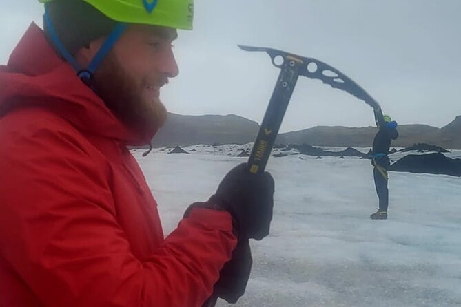 Glacier Hike Experience on Sólheimajökull - Meet on location - The main hour on the ice: glacier hiking at Sólheimajökull