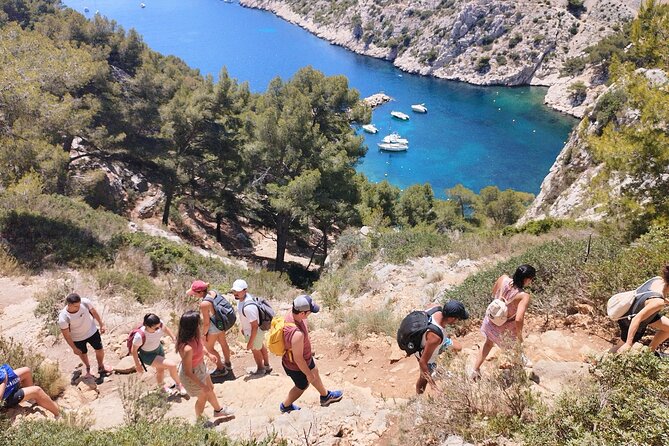 Guided hike in the Calanques National Park - The Provençal snack: local products that actually taste like Marseille