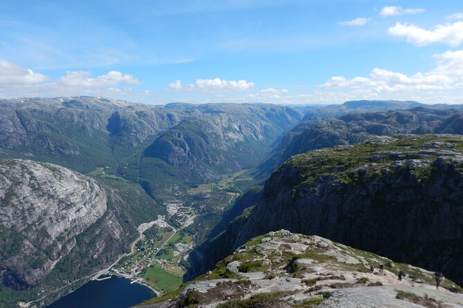 Guided hike to Kjerag and Kjeragbolten - Should you book this Kjerag and Kjeragbolten guided hike?