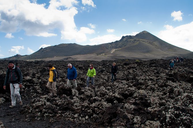 Guided hiking in the Natural Park of Los Volcanes. - Where Los Volcanes feels like a giant open-air classroom