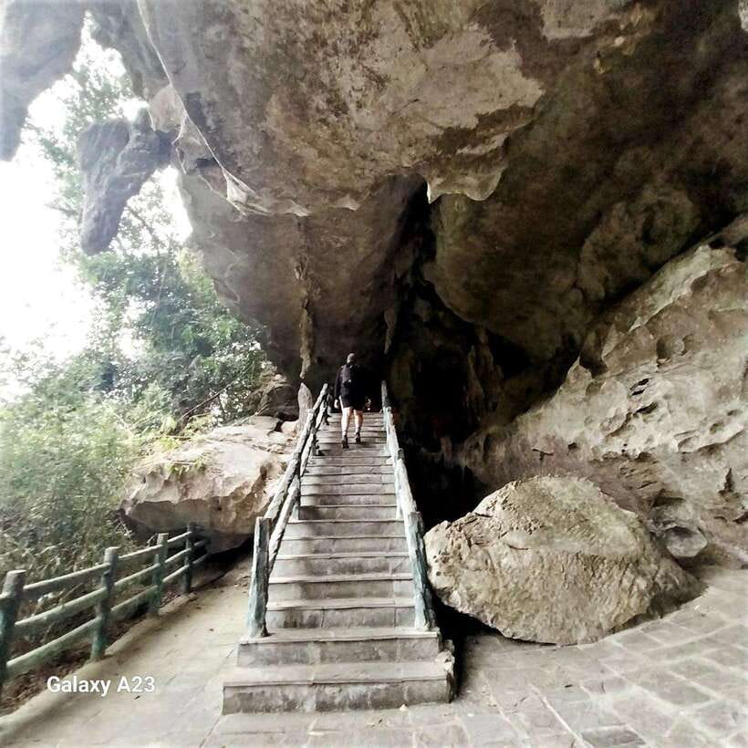 Half Day Hiking to Cat Ba National Park with a Guide - Drone photos and how to get better pictures up top