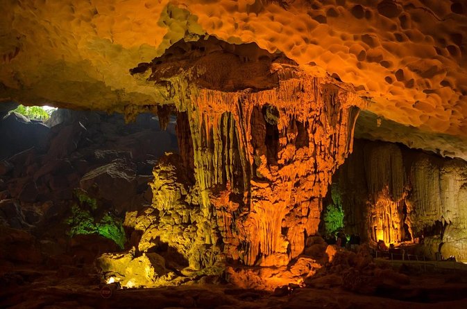 Halong Bay Full Day with Kayaking, Hiking viewpoint, Cave - Deluxe To Luxury - Key highlights worth knowing