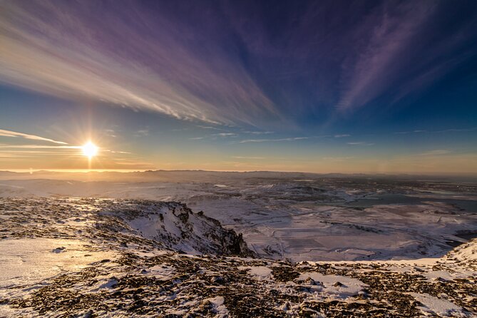 Helicopter Tour with Mountain Summit Landing from Reykjavik - Choosing your seat and managing comfort in a small cabin
